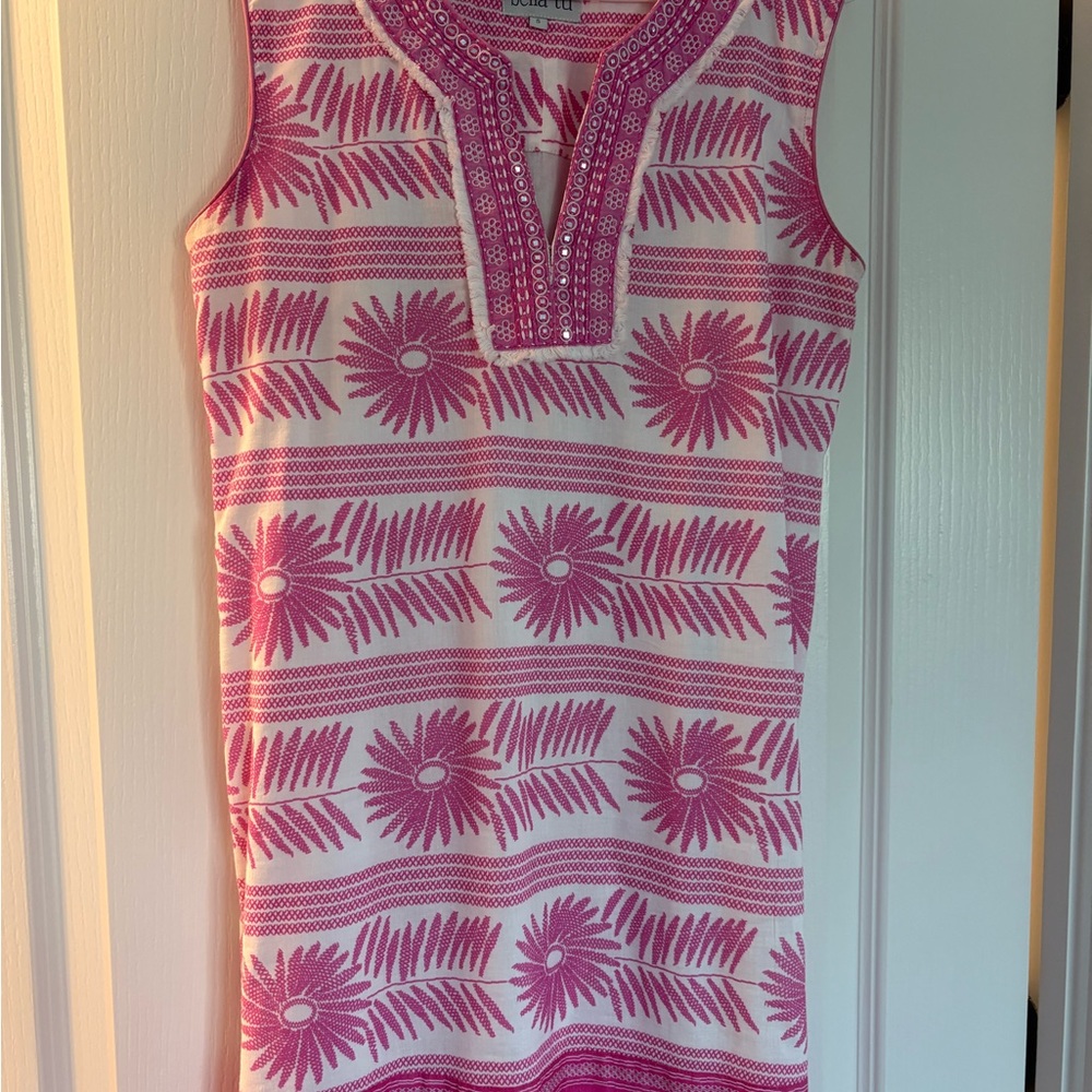 Bella Tu sleeveless shift dress